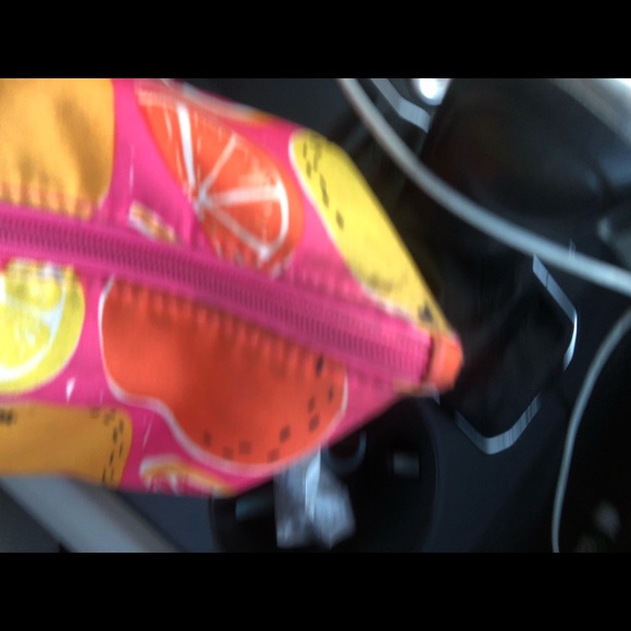 Meet your Posher, Edith - Picture 1 of 1